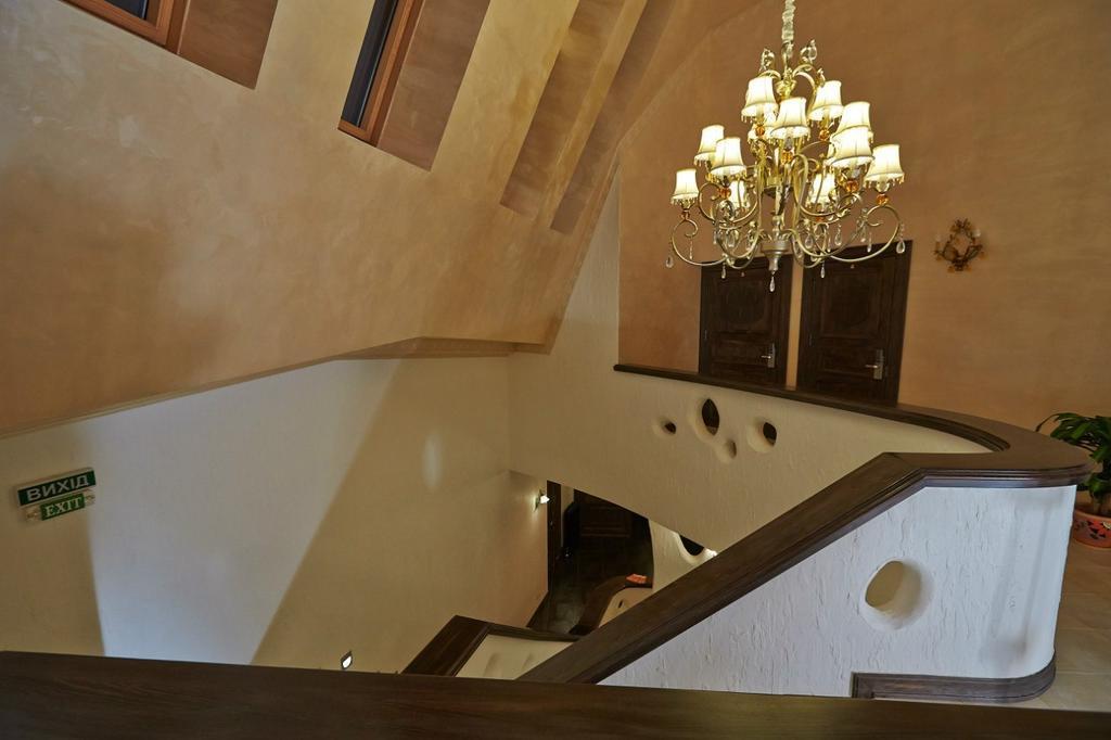 Charivna Taistra Bed & Breakfast Brovary Ngoại thất bức ảnh