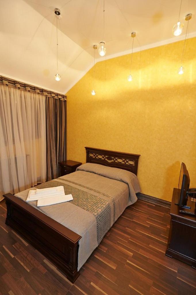 Charivna Taistra Bed & Breakfast Brovary Ngoại thất bức ảnh