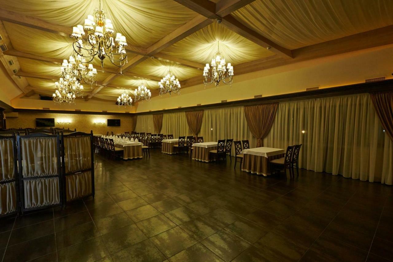 Charivna Taistra Bed & Breakfast Brovary Ngoại thất bức ảnh